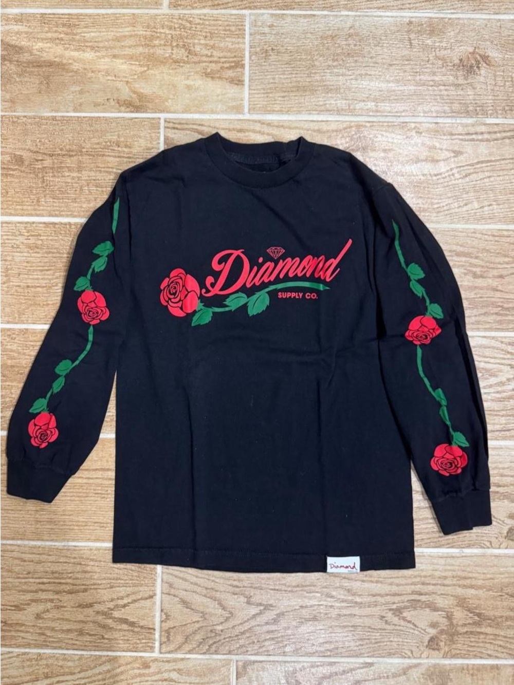diamond supply co. black long sleeve with red roses
